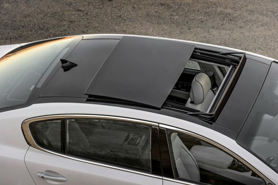  Kia K900 2015 года  (фото 13 из 21)